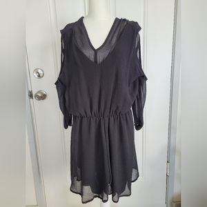 Cookies Clothing Black Cold Shoulder Romper sz Large